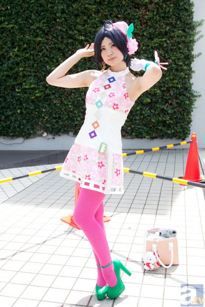 “PG电子游戏试玩”孙悟空拿的是金箍棒,六耳猕猴拿的武器是什么(图2) PG电子线上登入